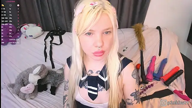 HelenGoat's Live XXX Chat