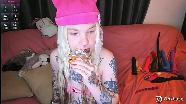 HelenGoat's Live XXX Chat