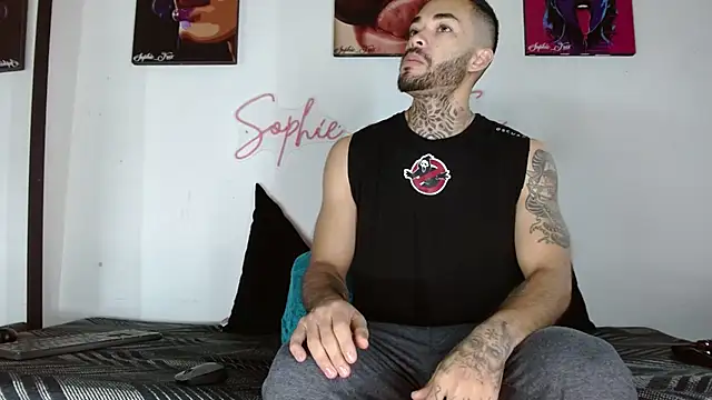 SophieFoxx17 Adlı Modelin Web Kamerası Şovu