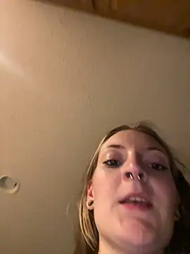 xomikaylaxo's Webcam Show