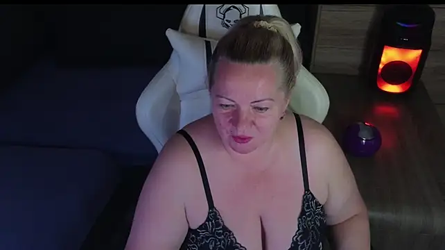 Chatroom XXX en direct de MolligSpielle