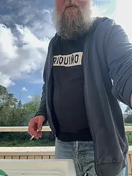 Show modela Noitelivre na web-kameri