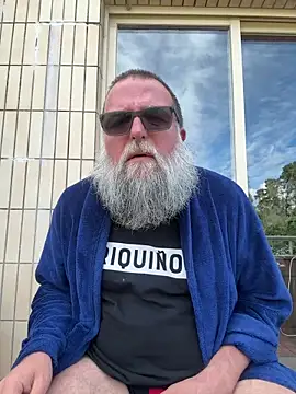 Show modela Noitelivre na web-kameri
