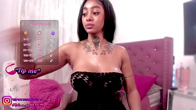 GinnaBolton 现场XXX聊天