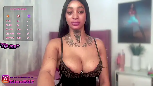 GinnaBolton Adlı Modelin Canlı XXX Sohbeti
