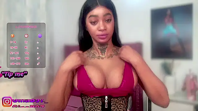 GinnaBolton's Live XXX Chat