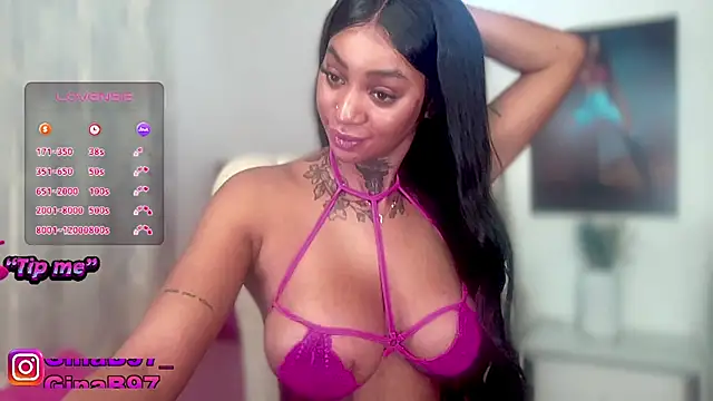 GinnaBolton's Live XXX Chat