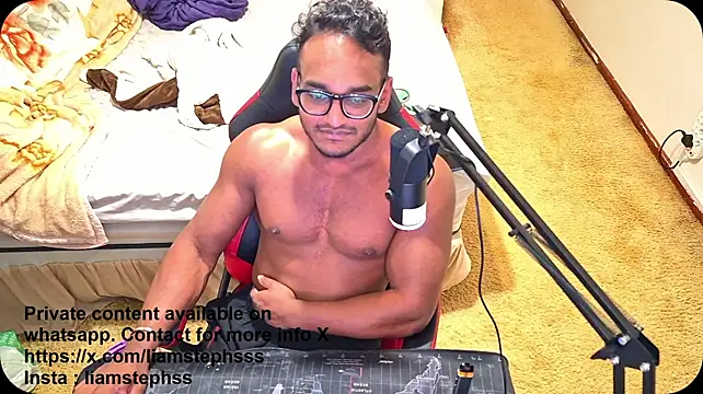 Theothermofo1 Show in webcam