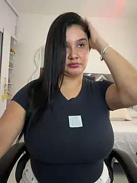 ValleryParker Adlı Modelin Canlı XXX Sohbeti