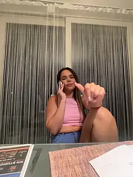 TheCinderella's Live XXX Chat