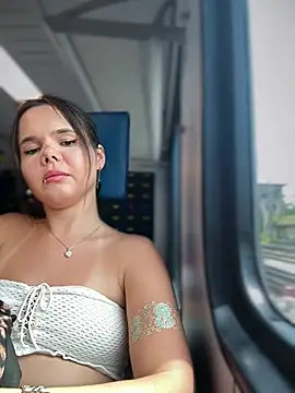 TheCinderella live XXX chat