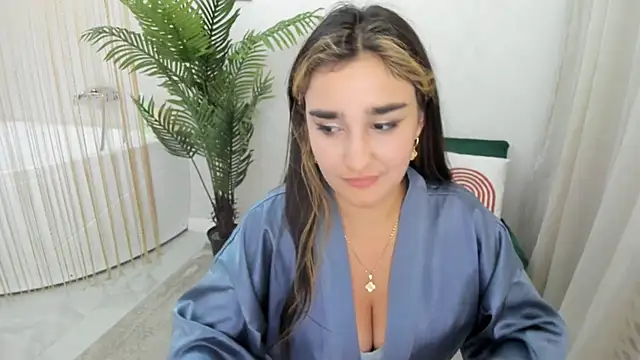 GoldenHeart_1's Live XXX Chat