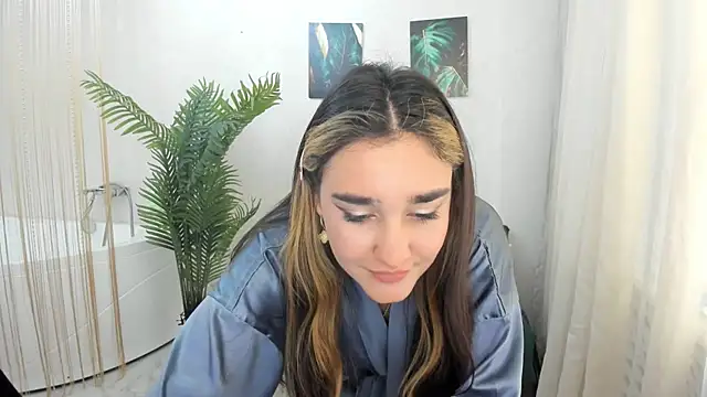 GoldenHeart_1's Live XXX Chat