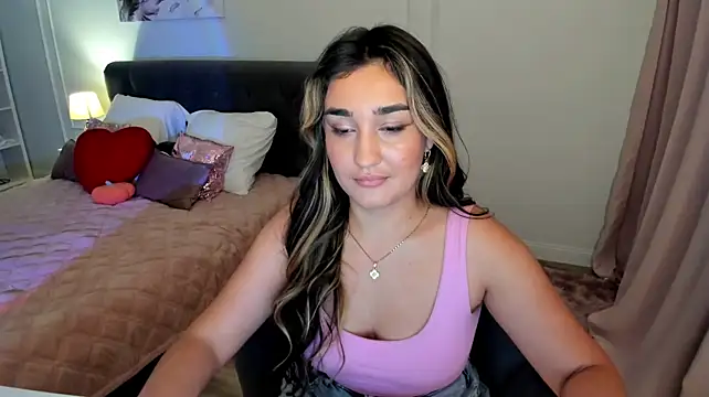 GoldenHeart_1n Live XXX chat