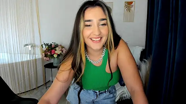 GoldenHeart_1 Adlı Modelin Canlı XXX Sohbeti
