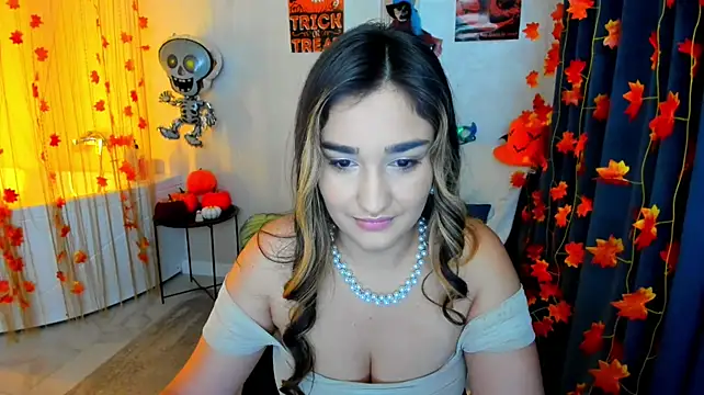 GoldenHeart_1's Live XXX Chat