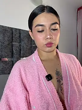 צ'אט XXX בשידור חי של Natasharuso
