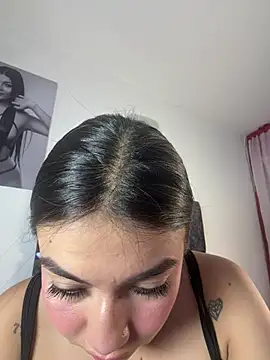 Natasharuso লাইভ XXX চ্যাট