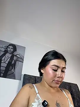 Natasharuso Adlı Modelin Canlı XXX Sohbeti