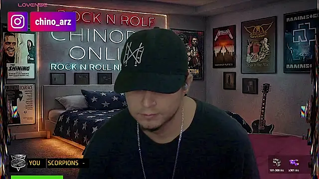 chino_roz élő XXX-chatje