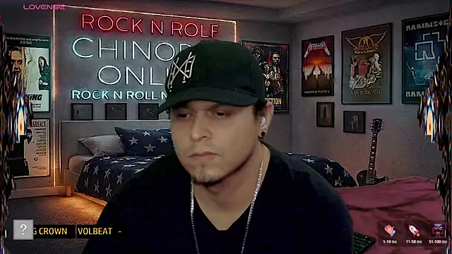 chino_roz Show in webcam