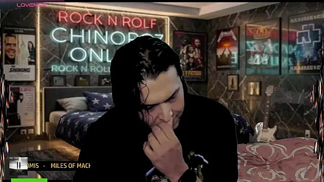 chino_roz Show Webcam