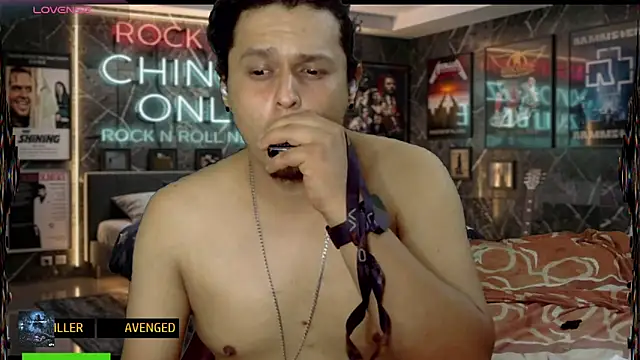 chino_roz's Webcam Show