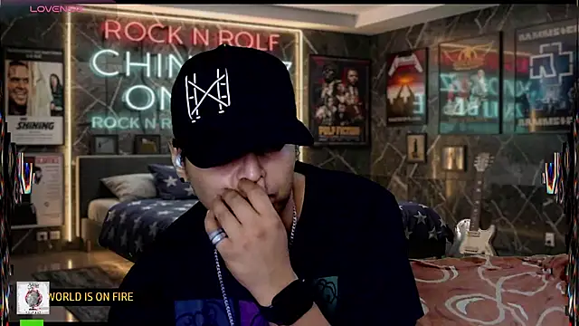 chino_roz Webcam show