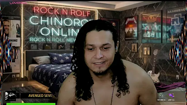 chino_roz Show in webcam