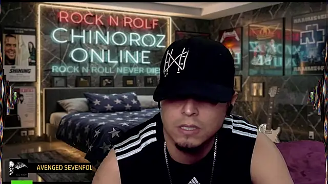 chino_roz Show in webcam
