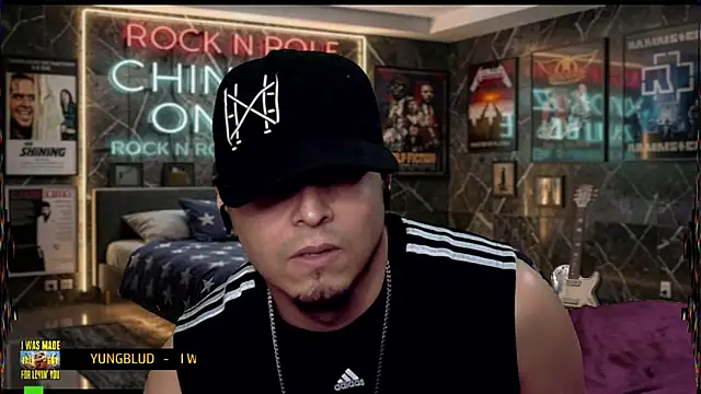 Webkamerová show chino_roz