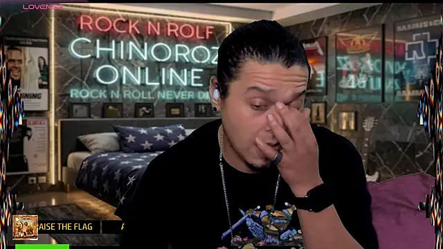 chino_roz Show Webcam