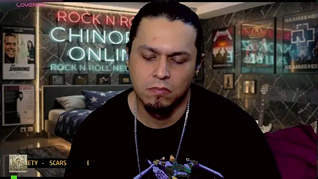 chino_roz's Webcam Show