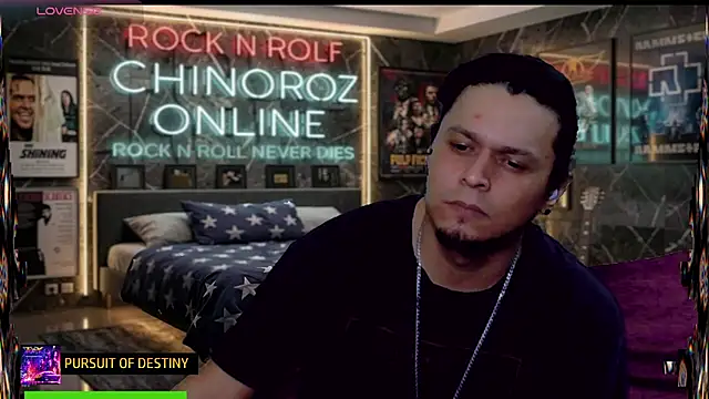 chino_roz Show in webcam