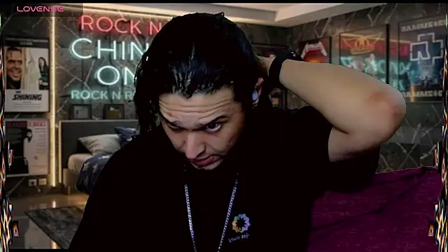 chino_roz's Webcam Show