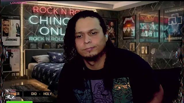 chino_roz Show in webcam