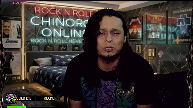 chino_roz Show in webcam