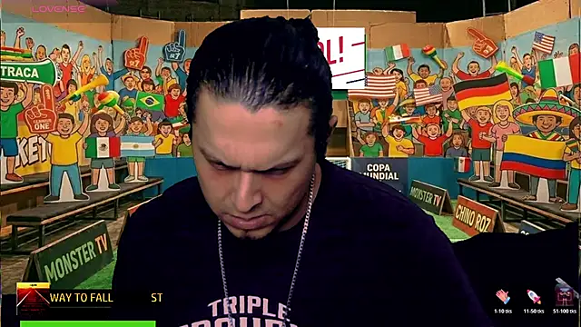 chino_roz Show in webcam