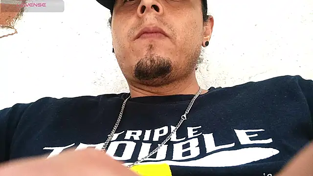 chino_roz's Webcam Show
