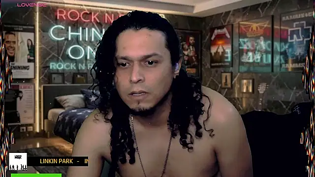 Webkamerová show chino_roz