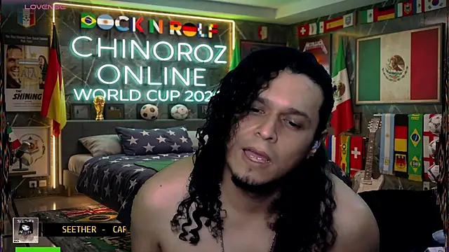 chino_roz Show in webcam