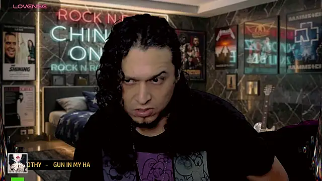 chino_roz Webcam show