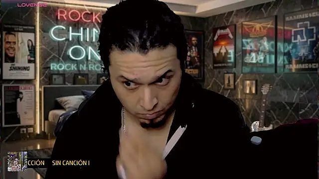 chino_roz Webcam-Show