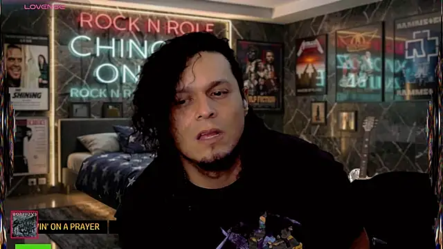 chino_roz Show in webcam