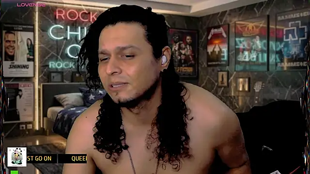 chino_roz Show Webcam