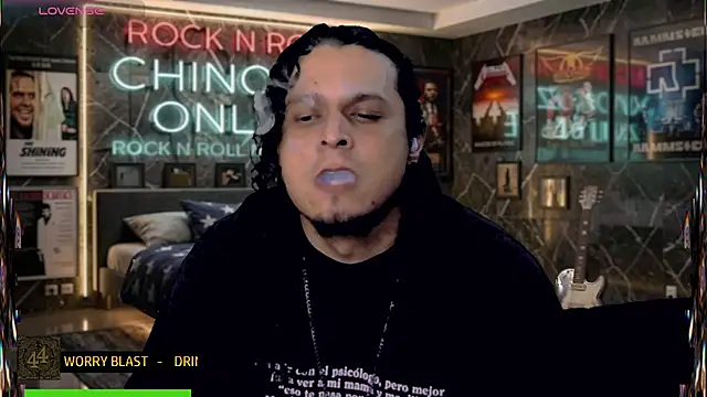 chino_roz webkamerás műsora