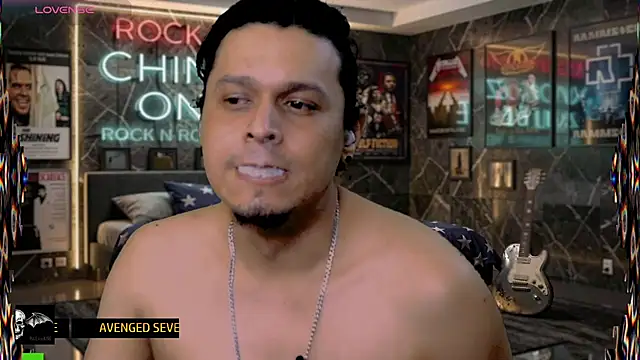 chino_roz Webcam-Show