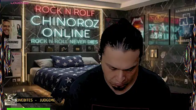 Pokazy przed kamerką – chino_roz