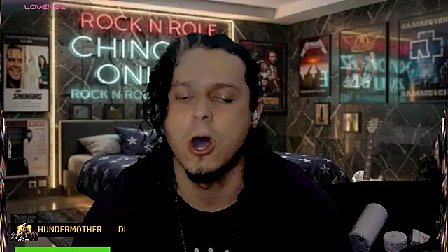 הופעת וובקאם של chino_roz