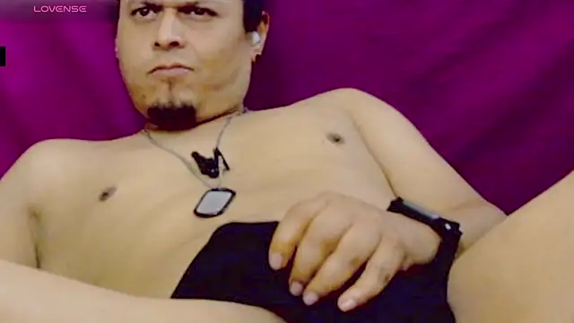 chino_roz's Webcam Show